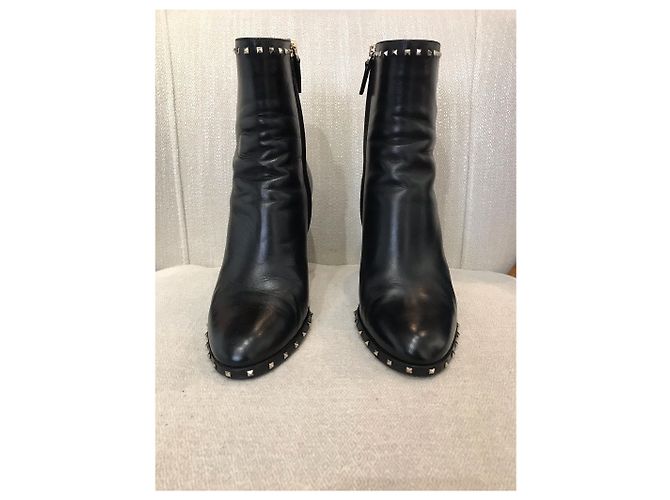 Valentino Garavani Botas Valentino negras T.38,5 Negro - vista 3