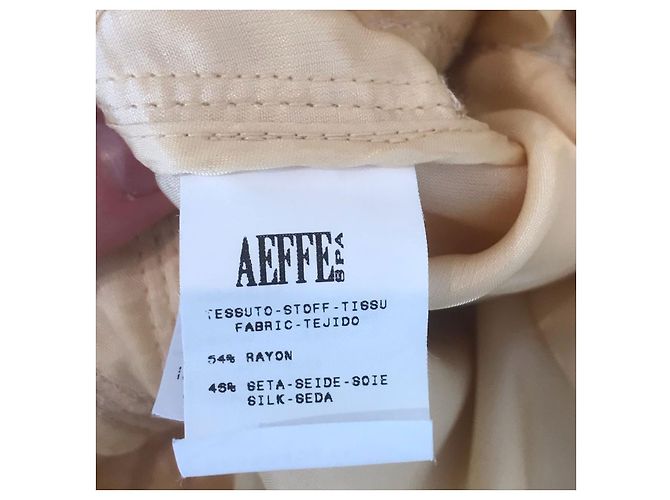 Chaqueta Acolchada Moschino de Seda Beige Talla 40 - vista 11
