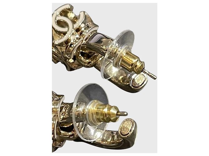 Orecchini Chanel a cerchio cubo D'oro - vista 4