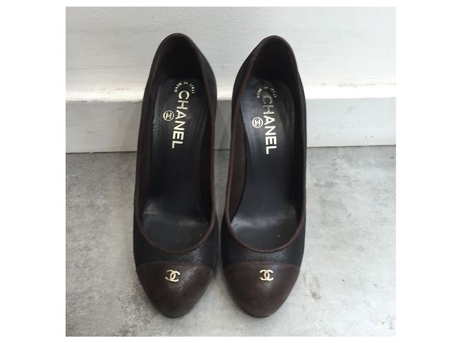 Décolleté Chanel bicolore T.37 Nero - vista 3