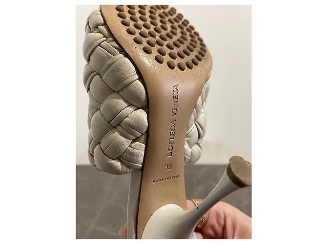 Mules Bottega Veneta écrue T.38 Beige - vista 12