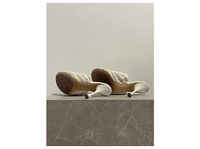 Mules Bottega Veneta écrue T.38 Beige - vista 6
