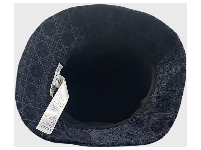 Autre Marque Dior Fischerhut aus marineblauem Samt Größe 58 - Ansicht 5
