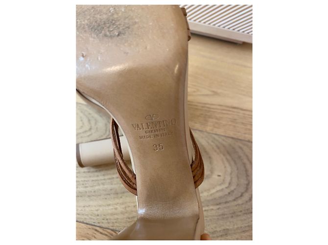 Valentino Garavani Sandali Valentino beige T.35 - vista 6
