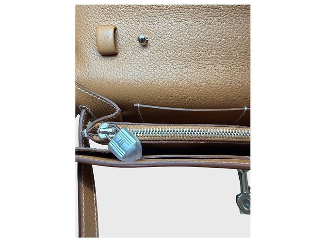 Bolsa Hermès Kelly To Go Camelo - vista 9