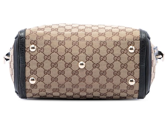 Beige Gucci Medium GG Canvas Satchel mit Anhänger - Ansicht 3