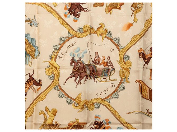 Pañuelo de seda Hermès Plumes Et Grelots Beige 90 - vista 2