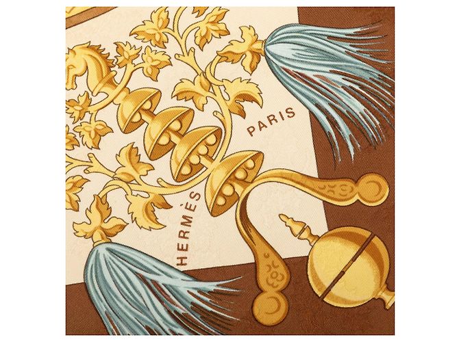 Pañuelo de seda Hermès Plumes Et Grelots Beige 90 - vista 3