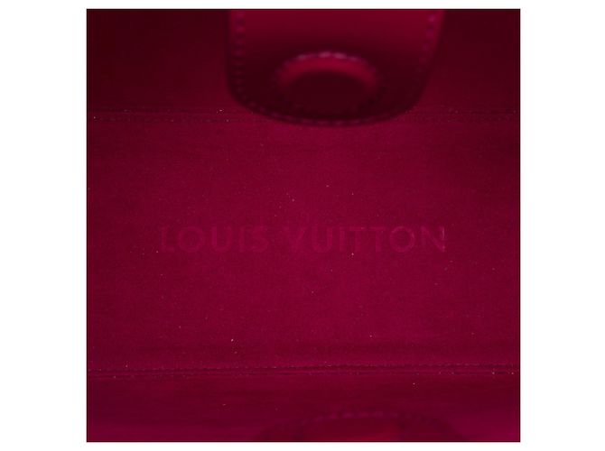 Borsa a tracolla Louis Vuitton Monogram Vernis Long Beach PM Viola Porpora - vista 4