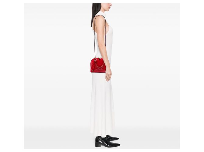 Bolso Louis Vuitton Monogram Vernis Alma BB rojo Roja - vista 6