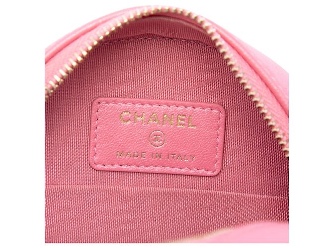 Clutch Chanel em pele de cordeiro acolchoada rosa com pérolas redondas e alça de corrente - vista 5
