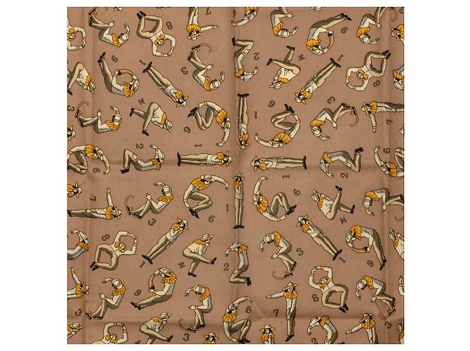 Foulard di seta Hermès Equestrian marrone 65 Scarves - vista 2