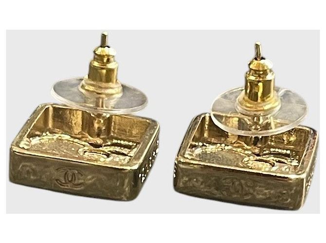 Brincos Chanel 5 Dourado - vista 4