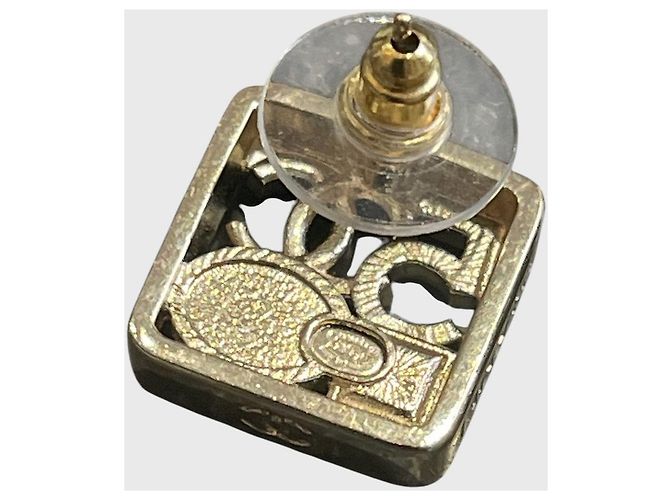 Brincos Chanel 5 Dourado - vista 5