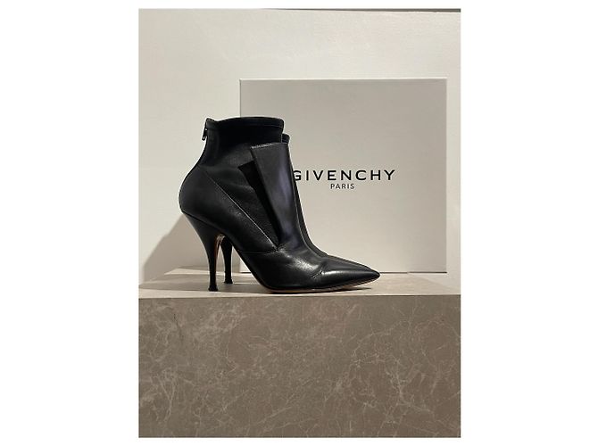 Bottines Givenchy noires T.37 Black - view 11