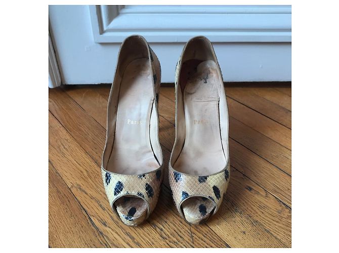 Christian Louboutin Pumps python T.37 Beige - Ansicht 2