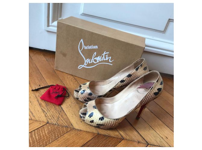 Christian Louboutin Pumps python T.37 Beige - Ansicht 5
