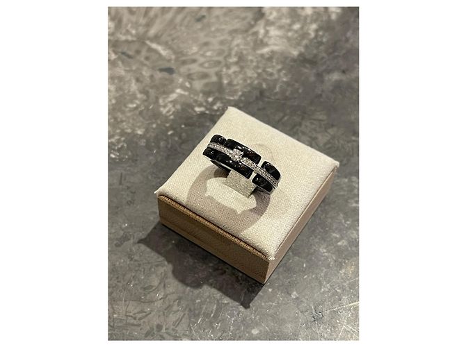 Anillo Chanel Ultra T.50 Negro - vista 4