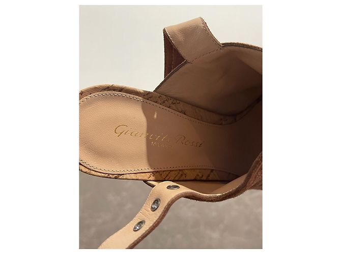 Sandali Gianvito Rossi camel T.37,5 Cammello - vista 8
