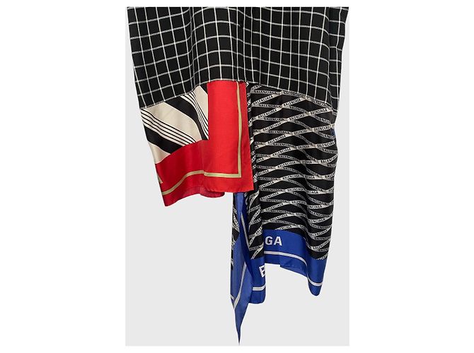 Abito a camicia Balenciaga a scacchi bianco e nero in viscosa e seta - vista 3