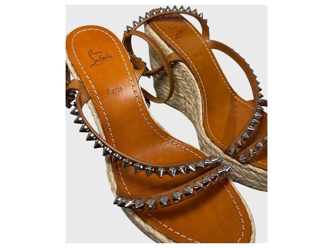 Sandali Christian Louboutin camel T.40 Cammello - vista 3