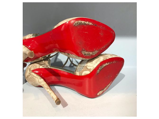 Décolleté Christian Louboutin T.37,5 Bianco - vista 5