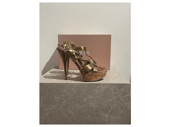 Sandali Miu Miu dorati T.38 D'oro - vista 11