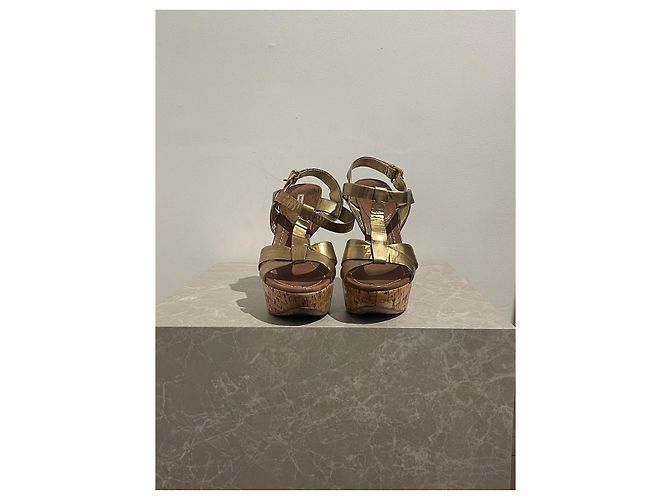 Sandali Miu Miu dorati T.38 D'oro - vista 3