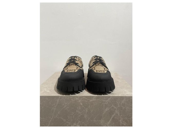 Derbies Gucci maxi GG T.43,5 Beige - vista 3