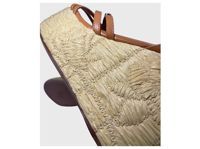 Valentino Garavani Sandali Valentino camel T.37,5 Cammello - vista 5
