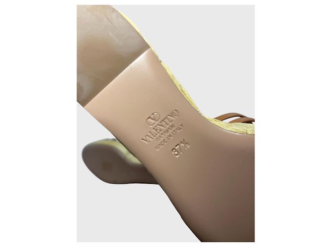 Valentino Garavani Sandali Valentino camel T.37,5 Cammello - vista 7