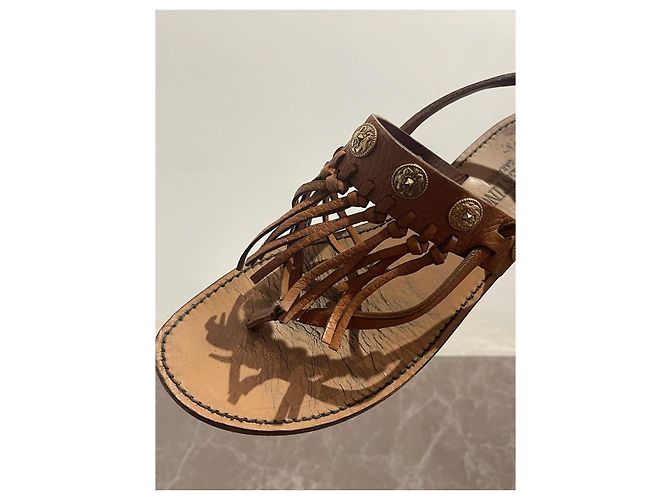 Valentino Garavani Sandali Valentino camel T.37 Cammello - vista 3