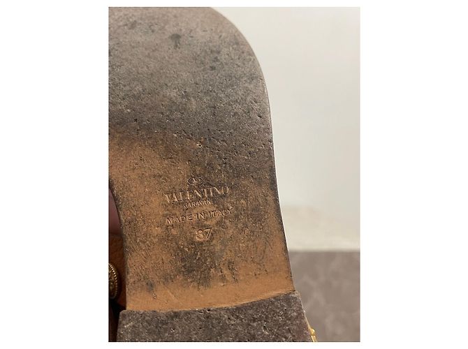 Valentino Garavani Sandali Valentino camel T.37 Cammello - vista 7