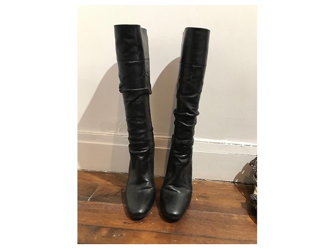 Burberry Stiefel aus schwarzem Leder Absatz 40 - Ansicht 2