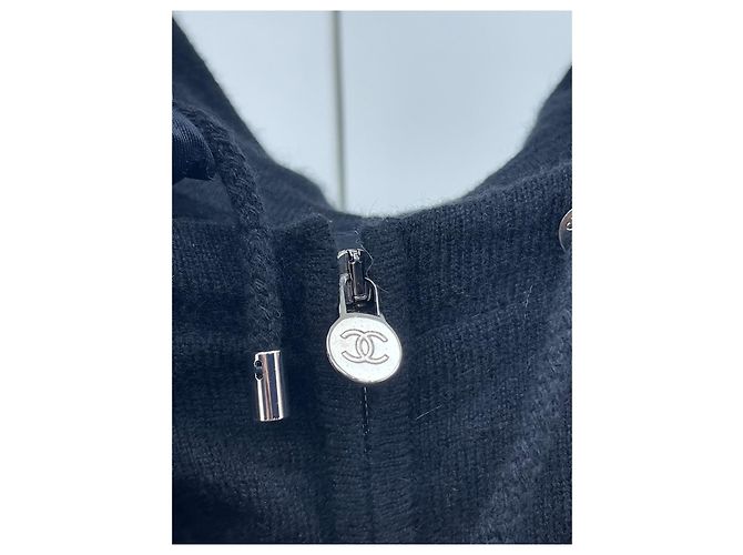Chanel Kapuzenpullover aus Baumwolle Schwarz Großes Logo Mehrfarben - Ansicht 5