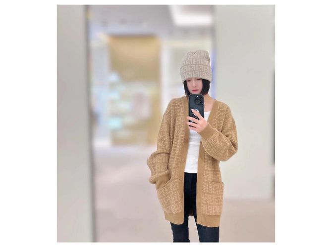 Pull Fendi en cachemire camel logo FF Multicolore - vue 5