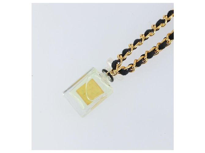 Collana a catena lunga in metallo Chanel CC con pendente a forma di flacone di profumo, pelle, cristalli e perle sintetiche D'oro - vista 5