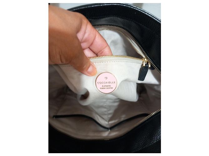 Autre Marque Borsa Tote Coccinelle Dione in pelle nera Nero - vista 5