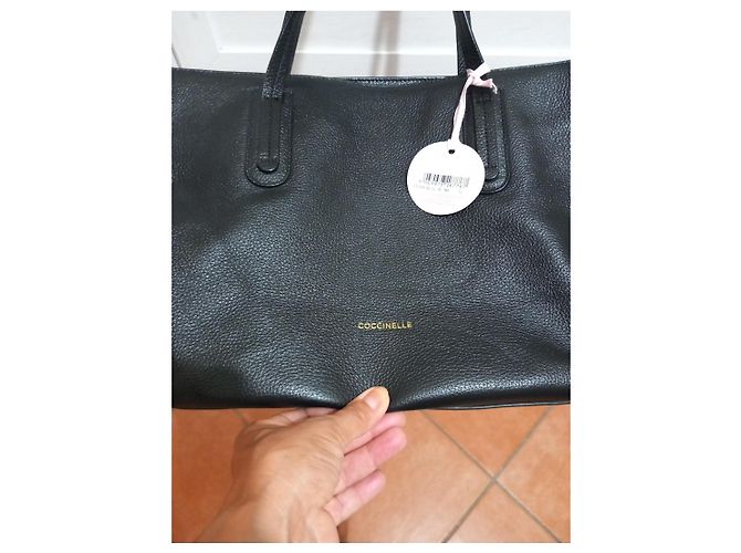 Autre Marque Borsa Tote Coccinelle Dione in pelle nera Nero - vista 8