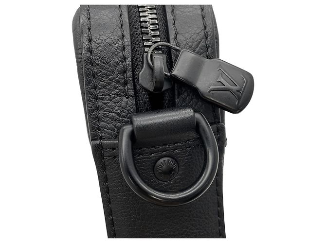 Sac à épaule Trio Monogram Shadow Louis Vuitton Noir - vue 11
