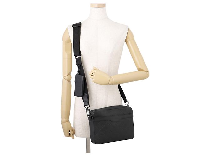 Sac à épaule Trio Monogram Shadow Louis Vuitton Noir - vue 4