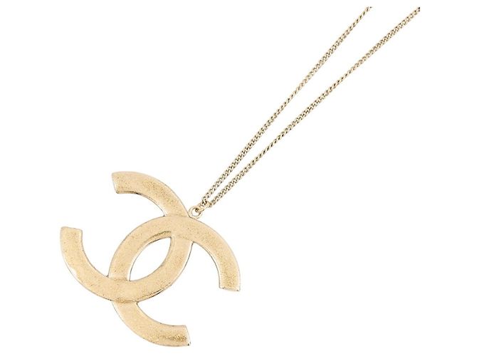 Collier Chanel avec logo Coco Doré - vue 3
