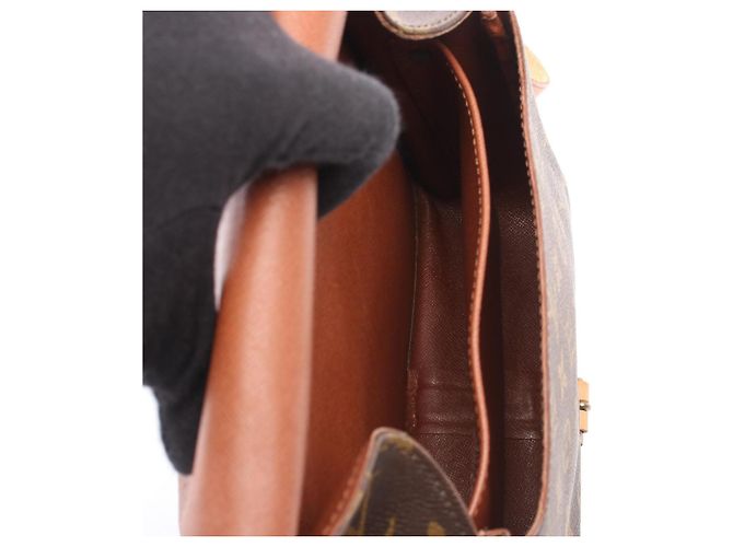 Borsa a tracolla Louis Vuitton Cartouchiere MM Marrone - vista 3