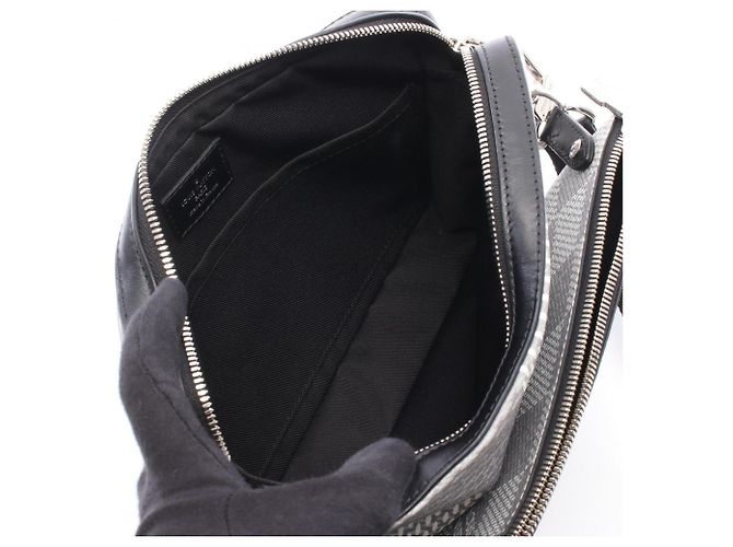 Bolsa Trio Messenger Louis Vuitton Marrom Branco - vista 3