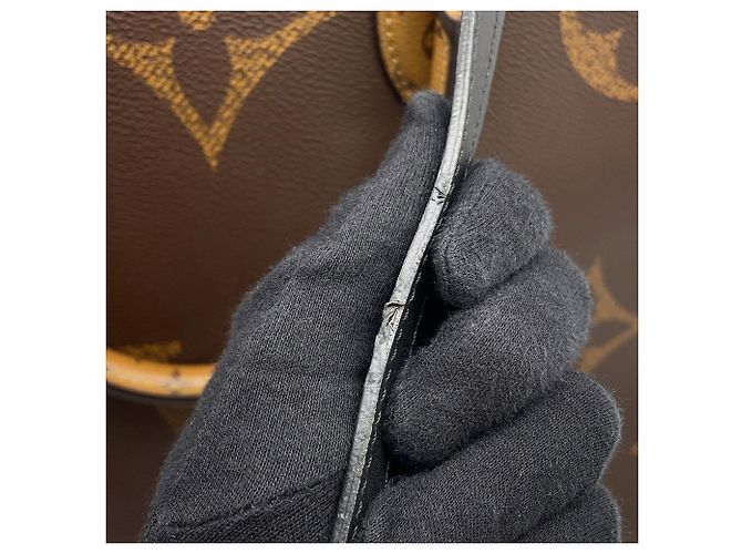 Louis Vuitton Monogram Reverse Giant OnTheGo GM Tote Bag Rot - Ansicht 12
