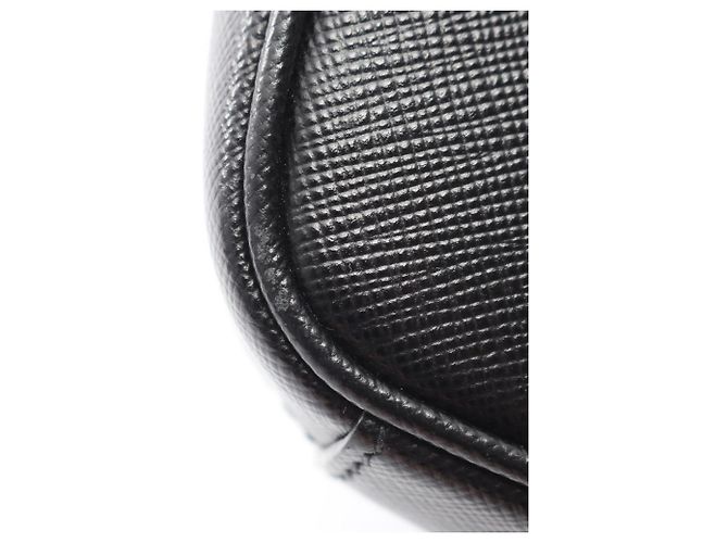 Bolso de mano Prada en cuero Saffiano Negro - vista 6