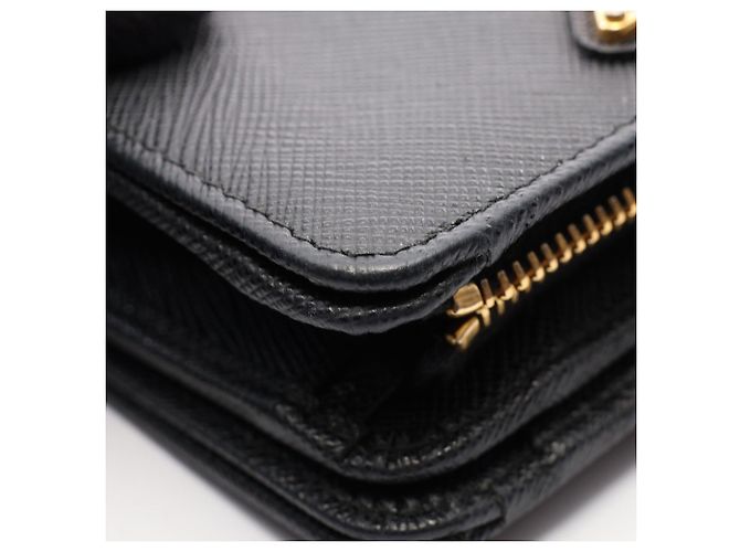 Portafoglio bi-fold Prada Saffiano Triangolo Nero - vista 8