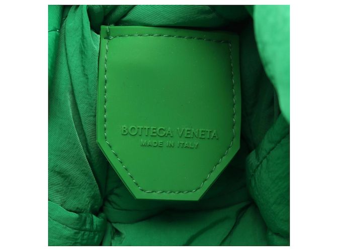 Borsa a tracolla Bottega Veneta Padded Tech Cassette Verde - vista 4