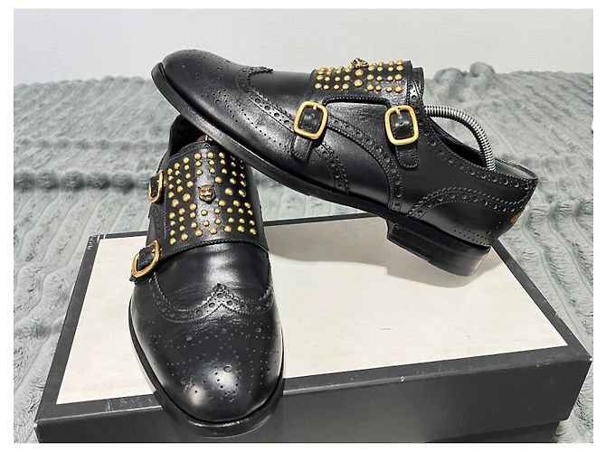 Gucci Mocassini in pelle nera con doppia fibbia e borchie Nero - vista 5