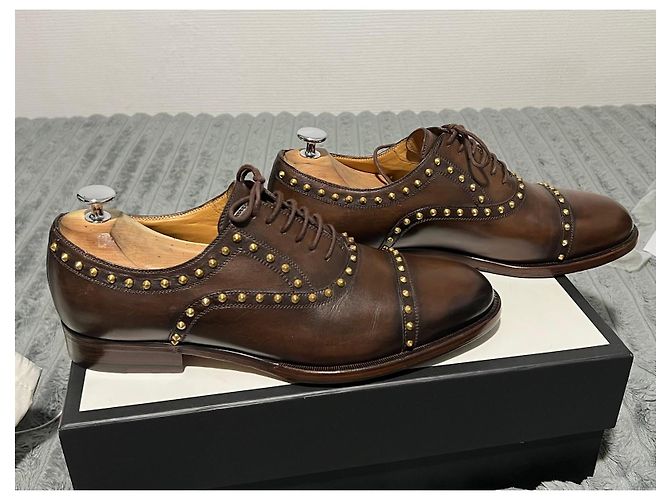 Gucci Scarpe Oxford in pelle marrone borchiate - vista 3